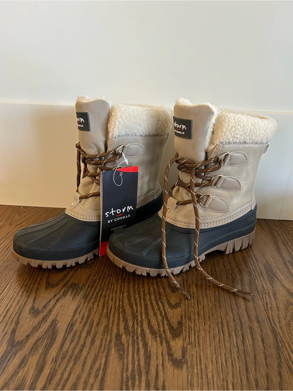 NWT Storm by Cougar Winter Boot- size 6
